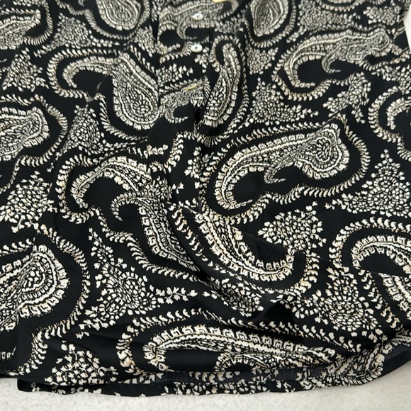 Entro Black & White Paisley Print Top - Picture 4 of 7